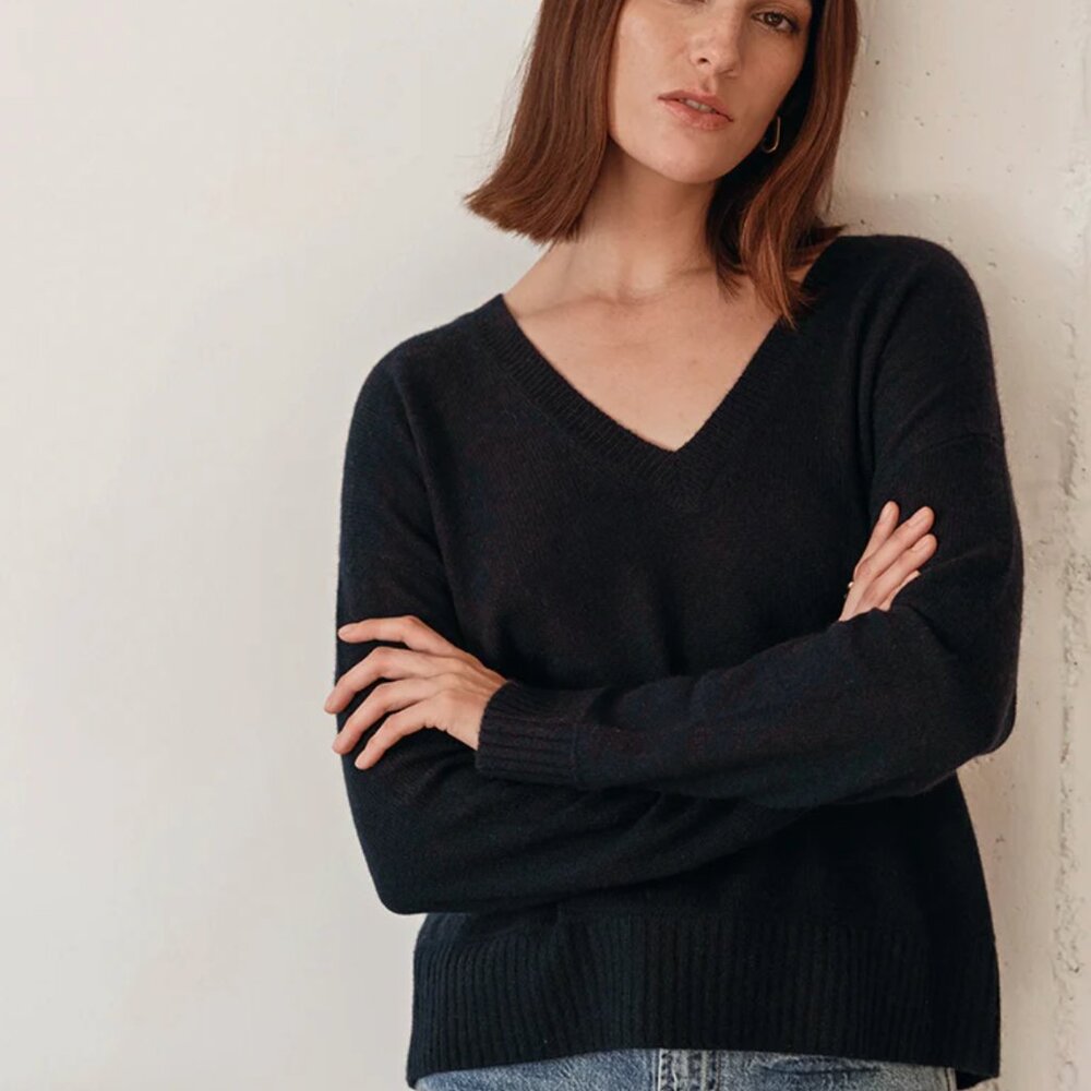 Naked Cashmere IMAN V-NECK CASHMERE SWEATER Color: MIDNIGHT Size: L